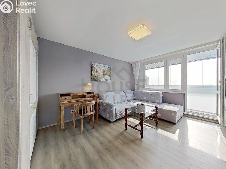 Prodej bytu 4+1 Praha, Mezi školami č. 33