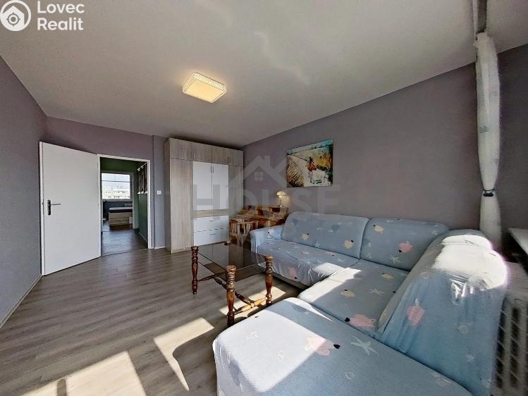 Prodej bytu 4+1 Praha, Mezi školami č. 1