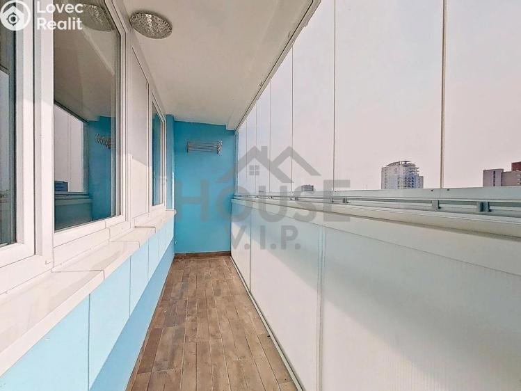 Prodej bytu 4+1 Praha, Mezi školami č. 3