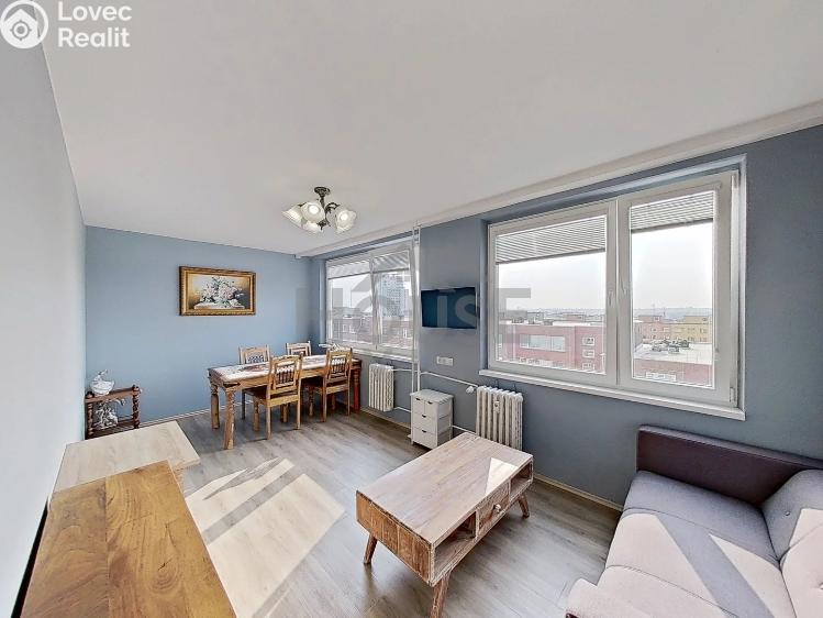 Prodej bytu 4+1 Praha, Mezi školami č. 15