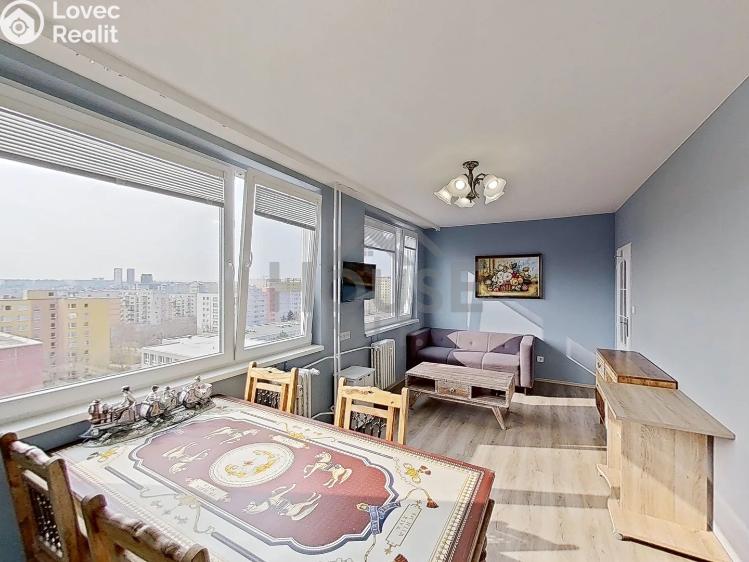 Prodej bytu 4+1 Praha, Mezi školami č. 16