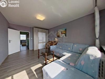 Prodej bytu 4+1 Praha, Mezi školami č. 1