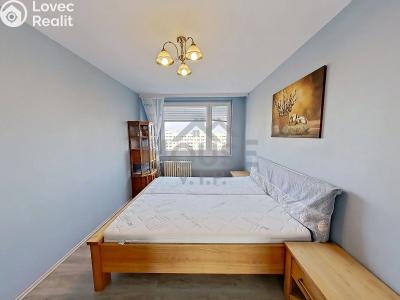 Prodej bytu 4+1 Praha, Mezi školami č. 5