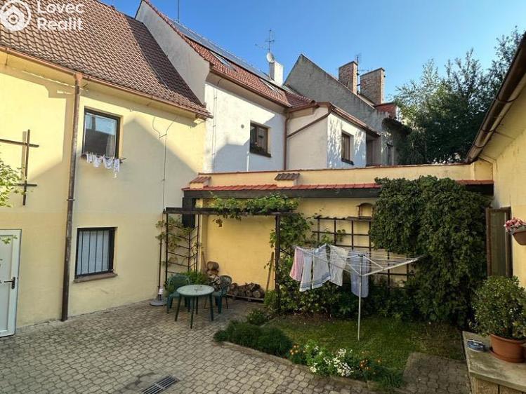 Sale multi-gen house Žatec, Tyršova č. 28