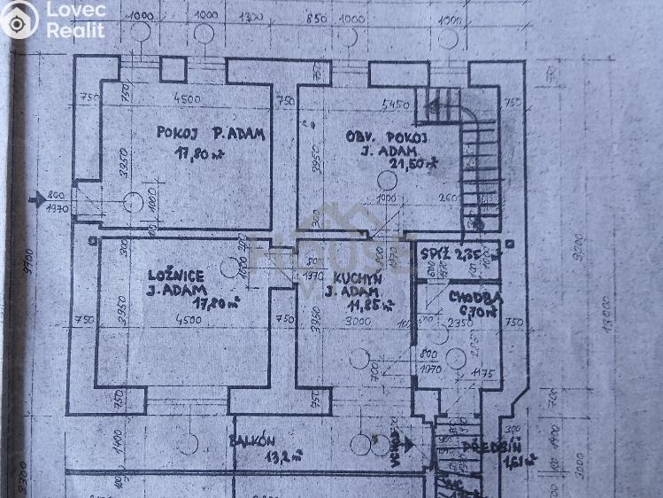 Sale multi-gen house Kostelec nad Labem, nám. Komenského č. 11