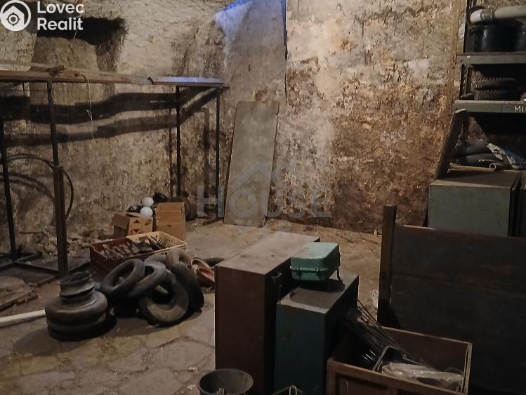 Sale multi-gen house Kostelec nad Labem, nám. Komenského č. 13