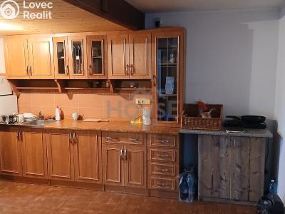 Sale multi-gen house Kostelec nad Labem, nám. Komenského č. 4