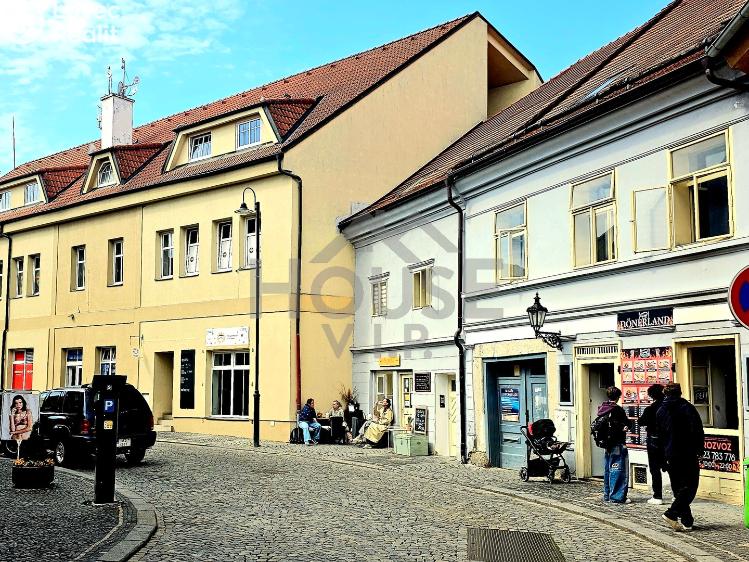 Rent apartment 3+KK Slaný, Kynského č. 10