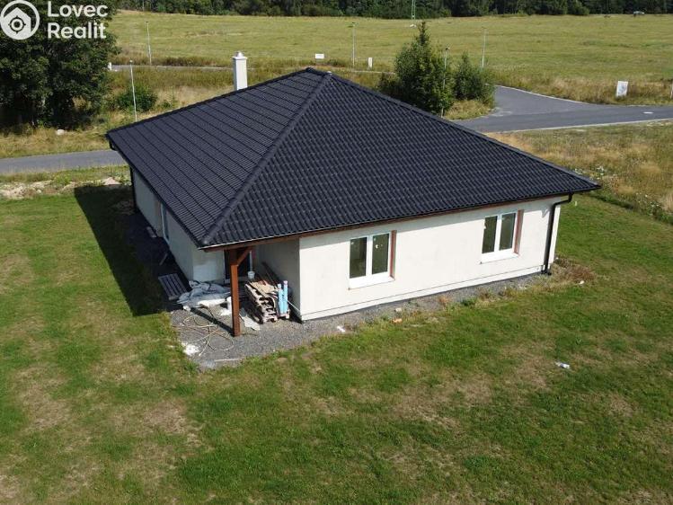 Продажа семейного дома Karlovy Vary, Ke Golfu č. 1