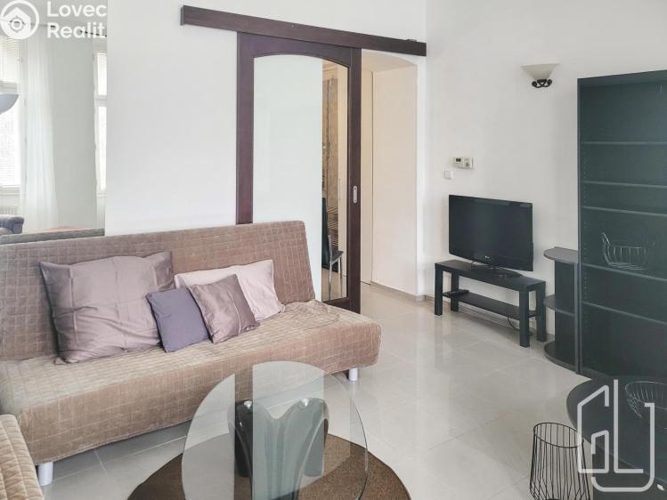 Pronájem bytu 2+1 Praha, Lublaňská č. 1