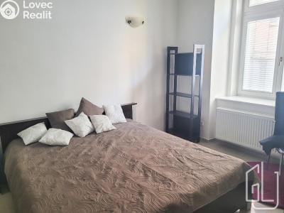 Pronájem bytu 2+1 Praha, Lublaňská č. 2