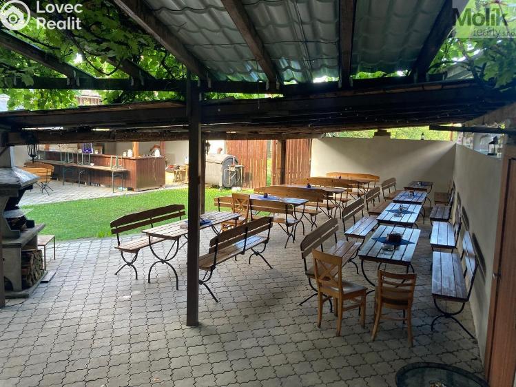 Sale multi-gen house Horní Moštěnice, Náměstí Dr. M. Tyrše č. 7