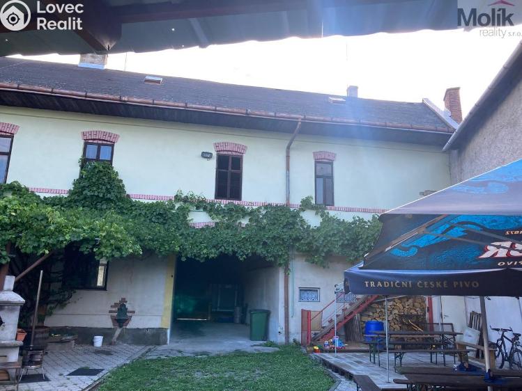 Sale multi-gen house Horní Moštěnice, Náměstí Dr. M. Tyrše č. 10