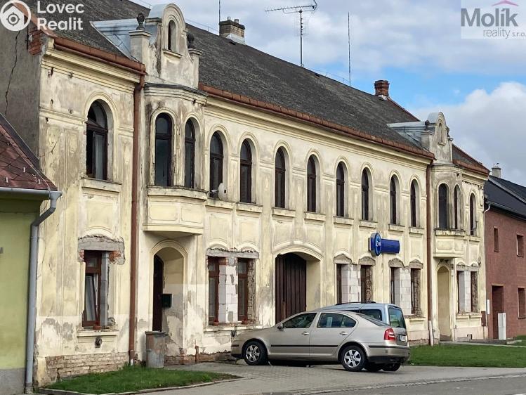 Sale multi-gen house Horní Moštěnice, Náměstí Dr. M. Tyrše č. 22