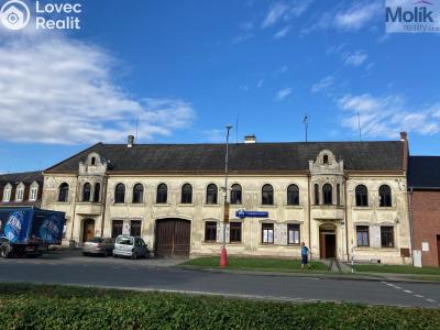 Sale multi-gen house Horní Moštěnice, Náměstí Dr. M. Tyrše č. 1