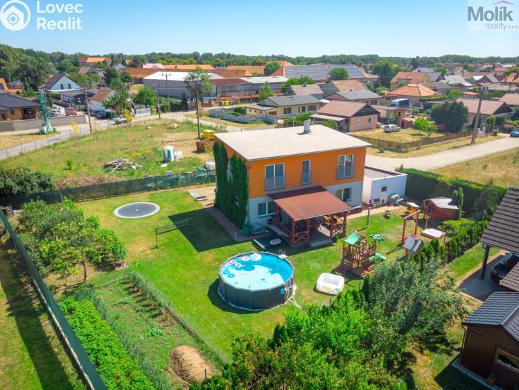 Продажа семейного дома Obříství, Povodňová 301 č. 1