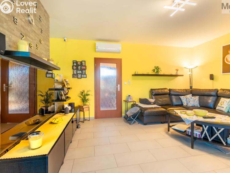 Продажа семейного дома Obříství, Povodňová 301 č. 4