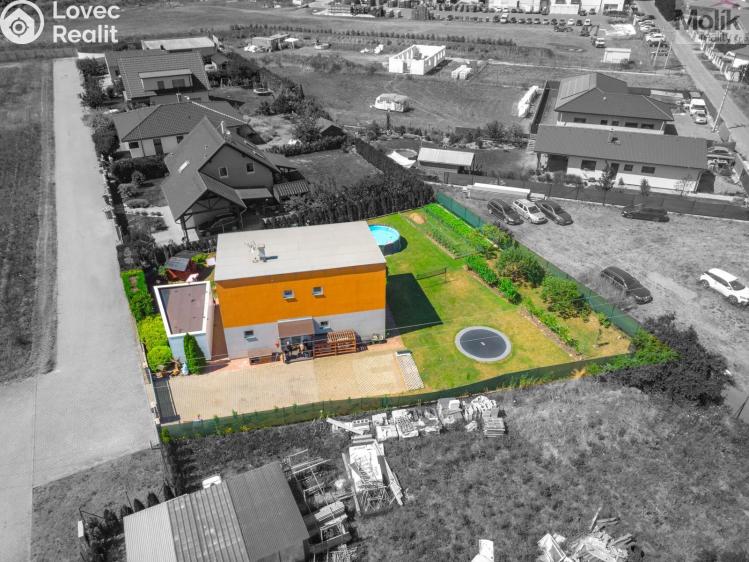 Продажа семейного дома Obříství, Povodňová 301 č. 30