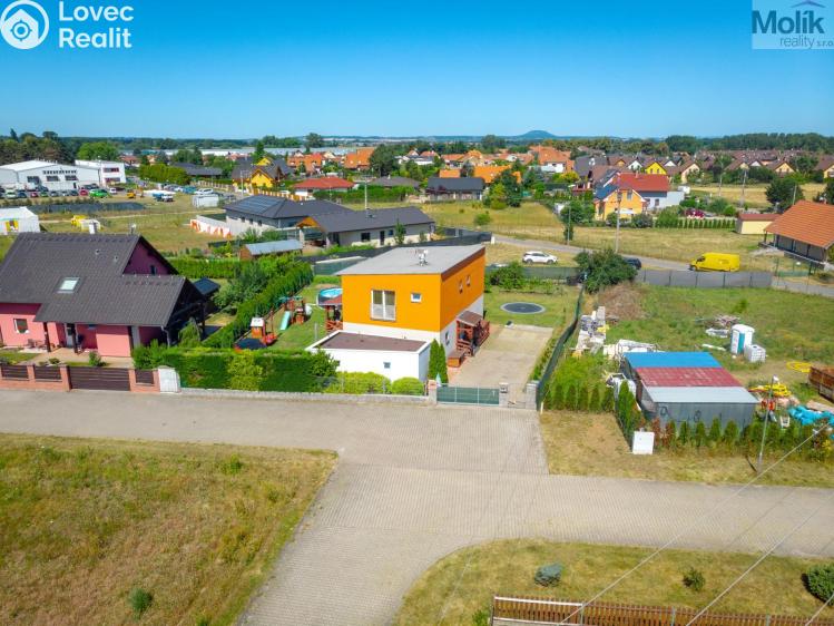 Продажа семейного дома Obříství, Povodňová 301 č. 34