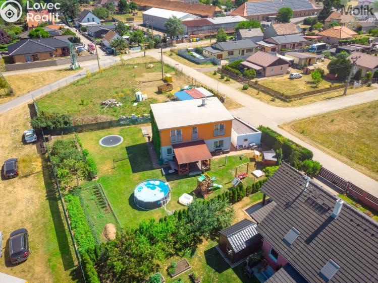 Продажа семейного дома Obříství, Povodňová 301 č. 37