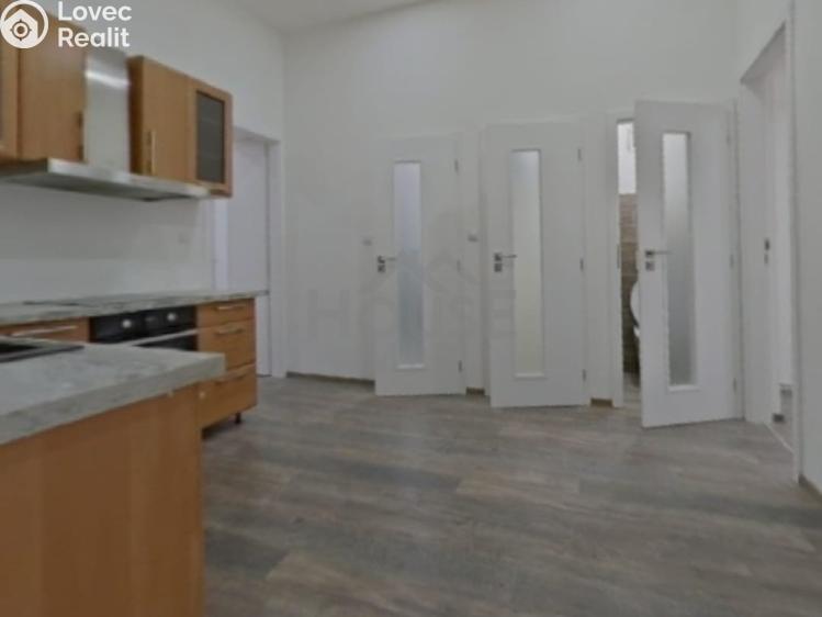 Prodej bytu 3+1 Praha, Novákových č. 11