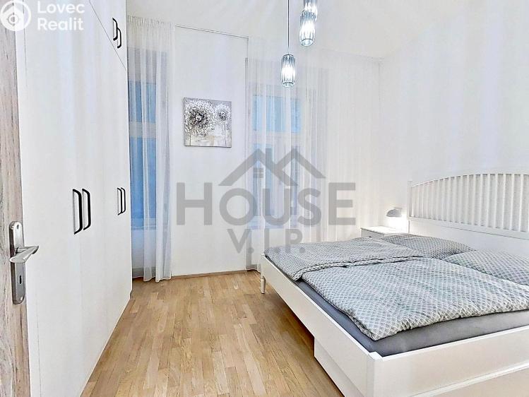 Sale apartment 2+KK Praha, Bořivojova č. 3