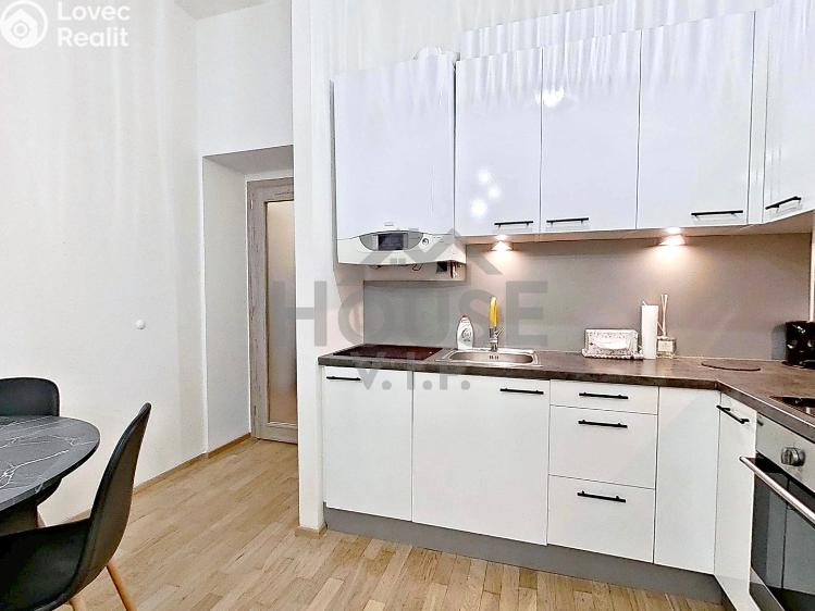 Sale apartment 2+KK Praha, Bořivojova č. 7