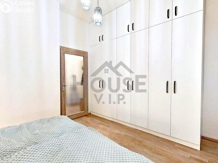 Sale apartment 2+KK Praha, Bořivojova č. 9