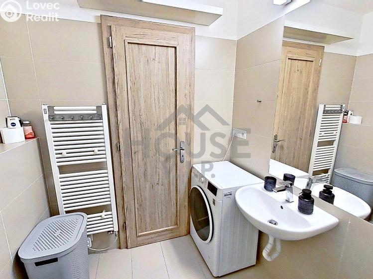 Sale apartment 2+KK Praha, Bořivojova č. 10