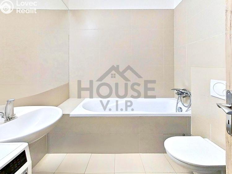 Sale apartment 2+KK Praha, Bořivojova č. 11