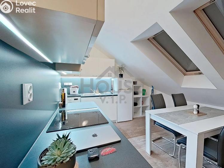 Prodej bytu 1+KK Praha, Velvarská č. 7