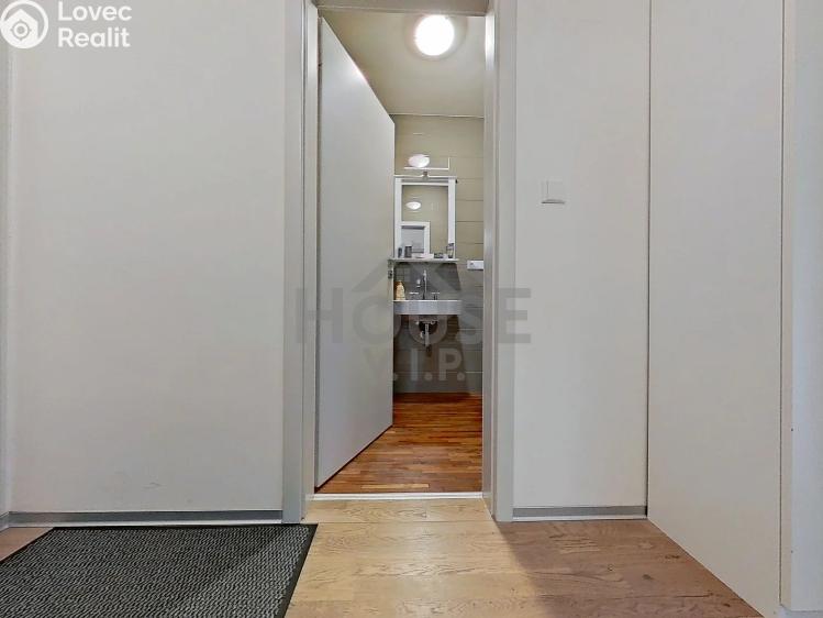 Prodej bytu 1+KK Praha, Velvarská č. 14