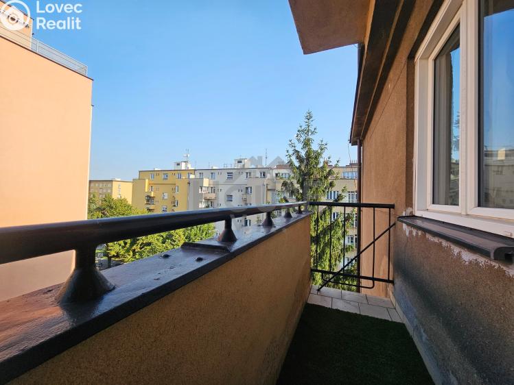 Prodej bytu 2+1 Praha, 28. pluku č. 5