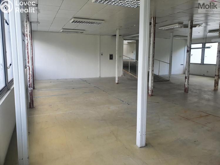 Pronájem komerční nemovitosti Korozluky č. 3