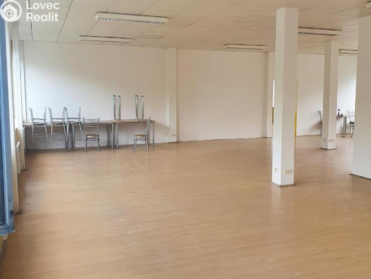 Pronájem komerční nemovitosti Korozluky č. 14