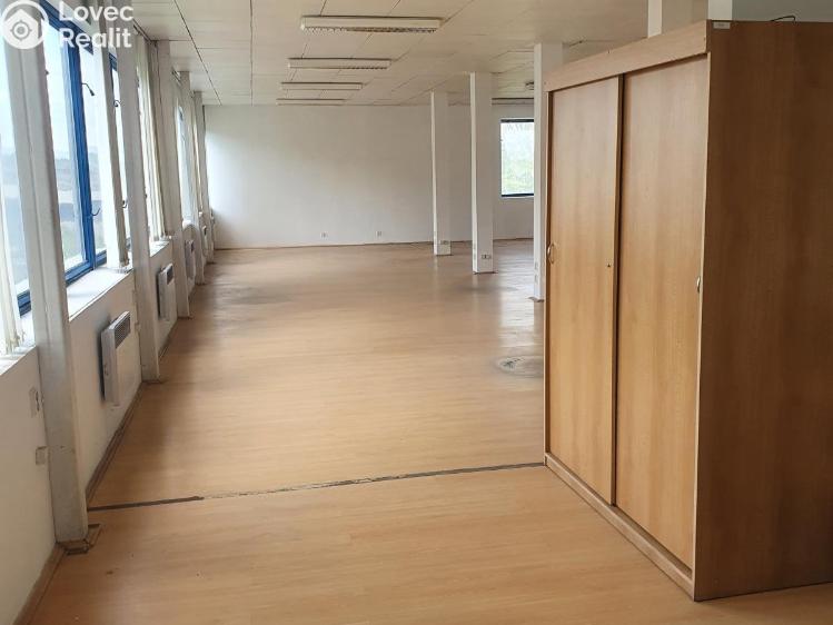 Pronájem komerční nemovitosti Korozluky č. 26