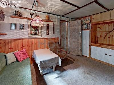 Sale hut Tehov, Údolí Raků č. 4