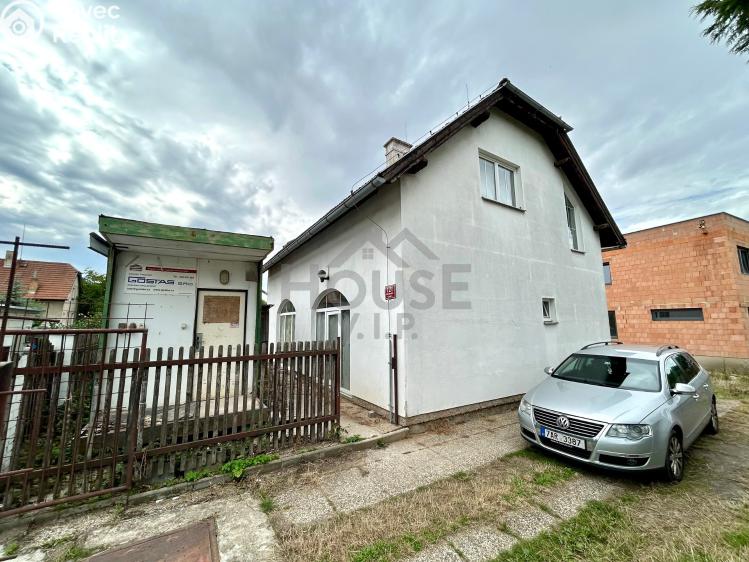 Prodej rodinného domu Praha, Lišická č. 9