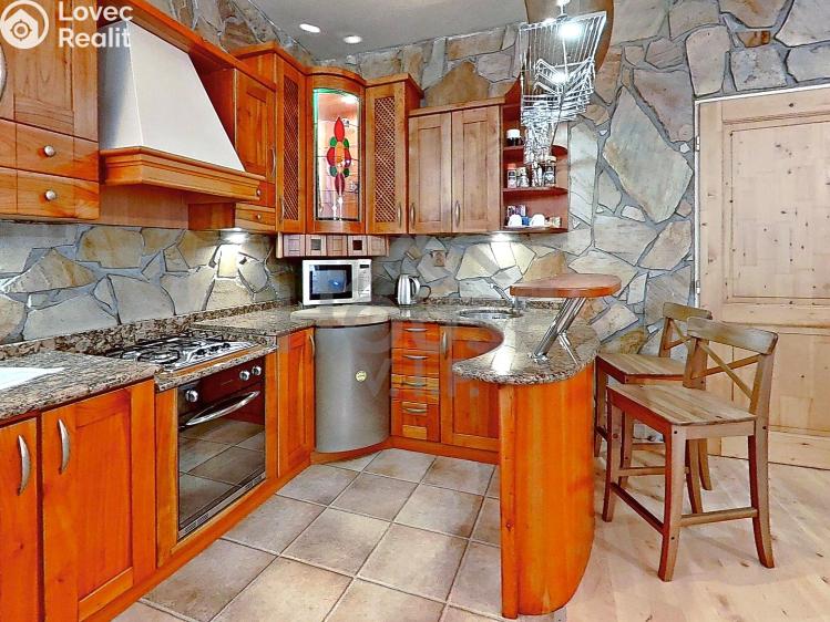 Prodej vícegeneračního domu Hýskov, Prostřední 73 č. 1