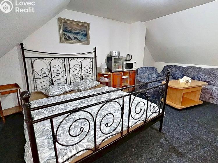 Prodej vícegeneračního domu Hýskov, Prostřední 73 č. 19