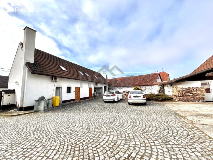 Prodej vícegeneračního domu Hýskov, Prostřední 73 č. 28