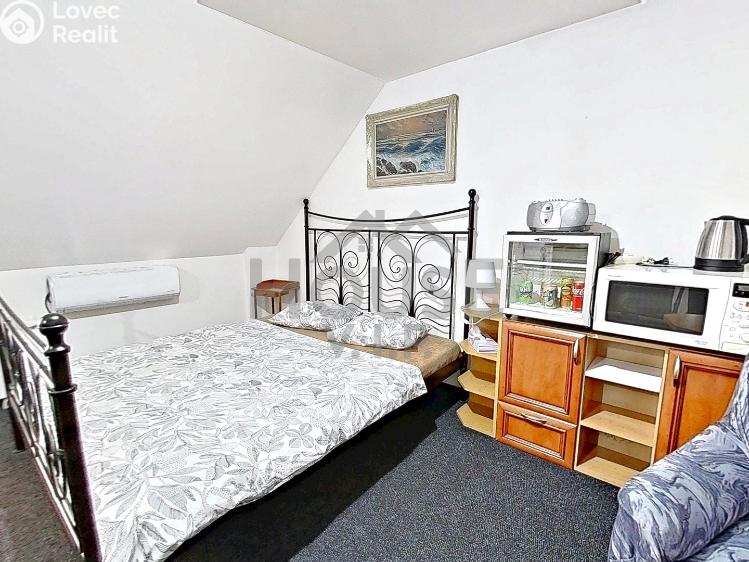 Prodej vícegeneračního domu Hýskov, Prostřední 73 č. 38