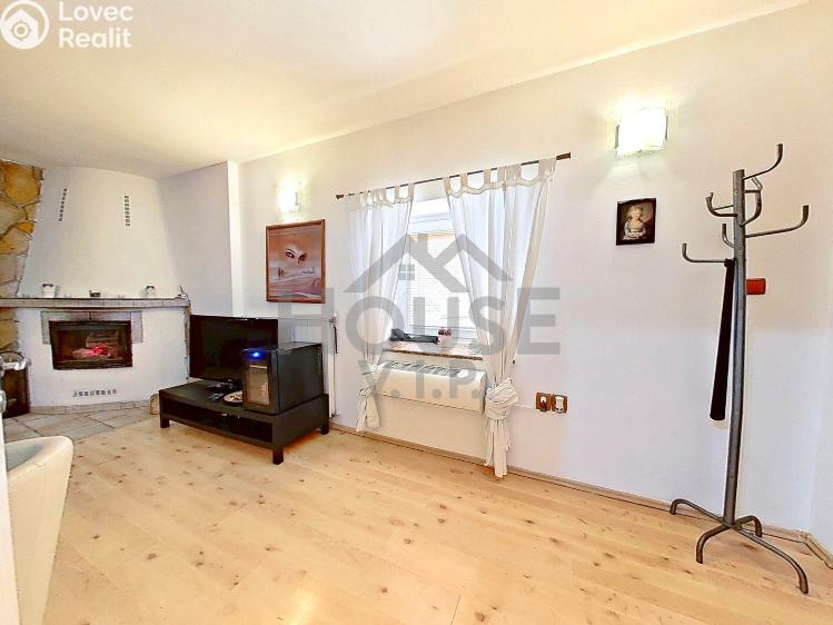 Prodej vícegeneračního domu Hýskov, Prostřední 73 č. 40