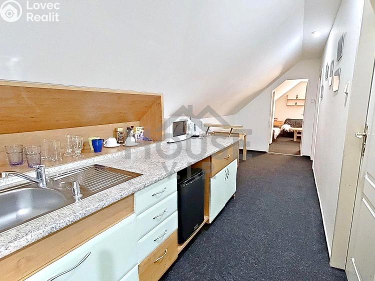 Prodej vícegeneračního domu Hýskov, Prostřední 73 č. 44