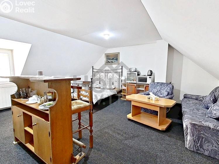 Prodej vícegeneračního domu Hýskov, Prostřední 73 č. 50