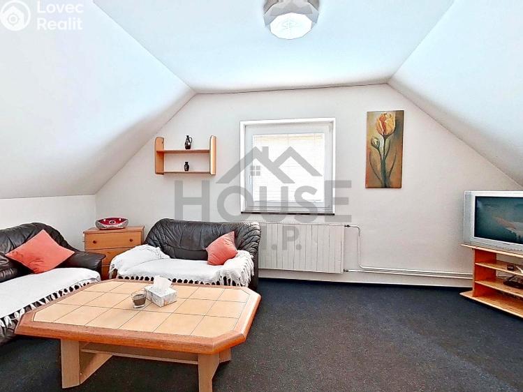 Prodej vícegeneračního domu Hýskov, Prostřední 73 č. 55