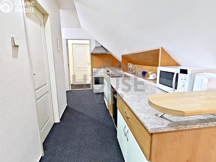 Prodej vícegeneračního domu Hýskov, Prostřední 73 č. 59