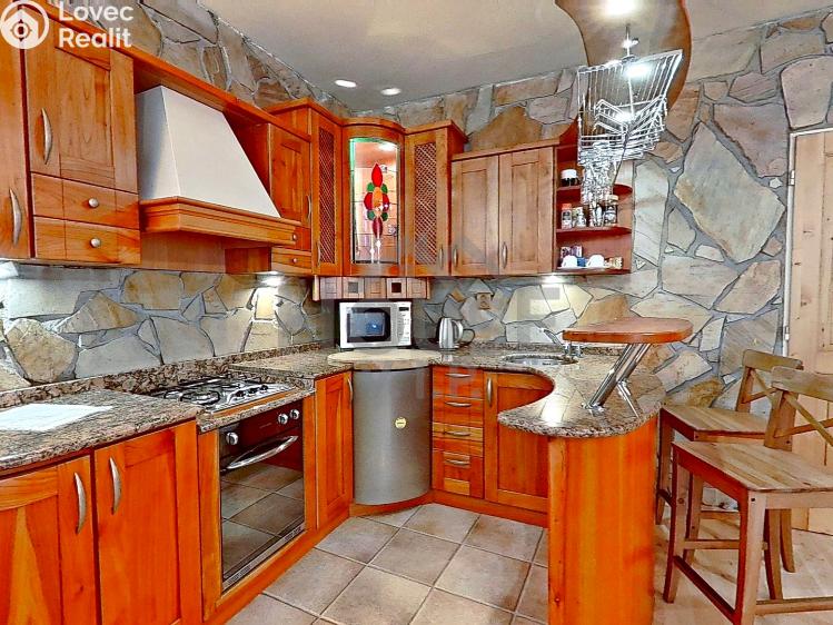 Prodej vícegeneračního domu Hýskov, Prostřední 73 č. 64