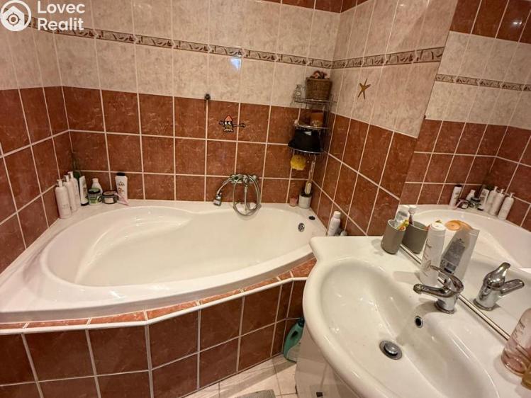 Prodej bytu 4+1 Most, Albrechtická 411/7 č. 12