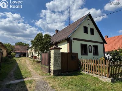 Sale family house Velečín č. 1